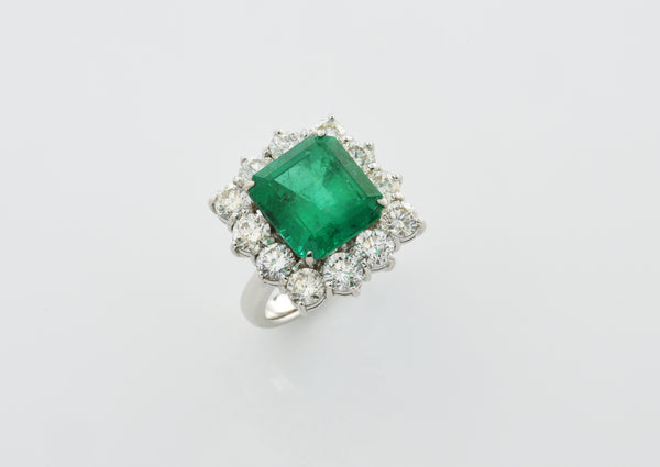 7.95 ct Muzo Vivid Green Emerald Ring
