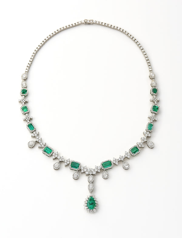 11.49 ct Colombian "Non-Oil" Emeralds Necklace